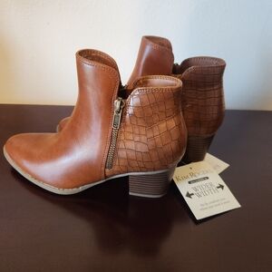 Kim Rogers Ankle Boots